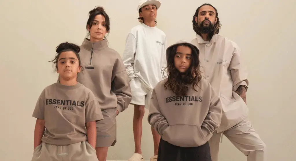 The Essentials Hoodie: A Modern Icon of Casual Luxury